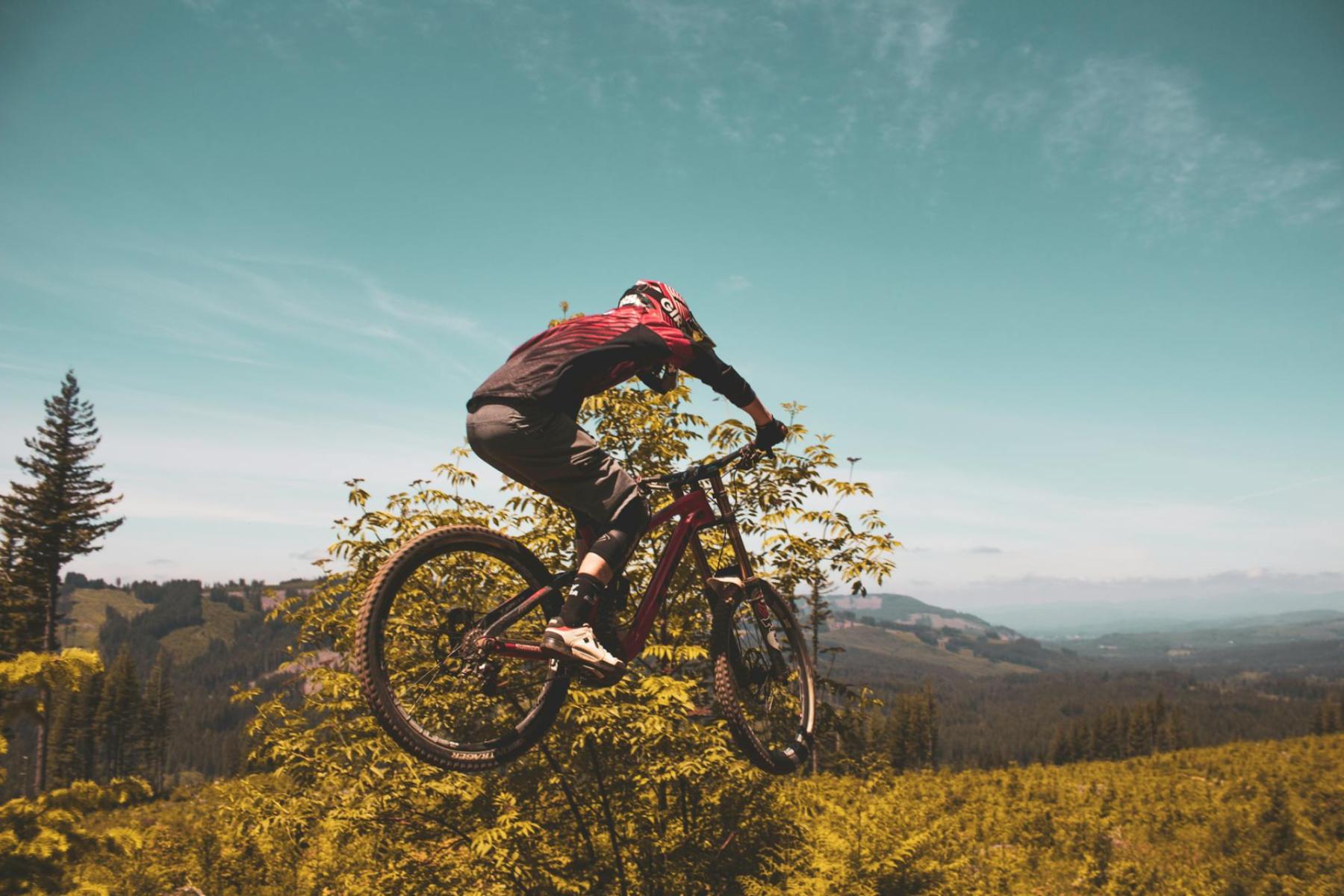 Izerskie Flow auf zwei Rädern: Bike Park Świeradów, Singletrack Świeradów, tschechischer Singltrek pod Smrkem und Abstecher zum Singletrack Glacensis