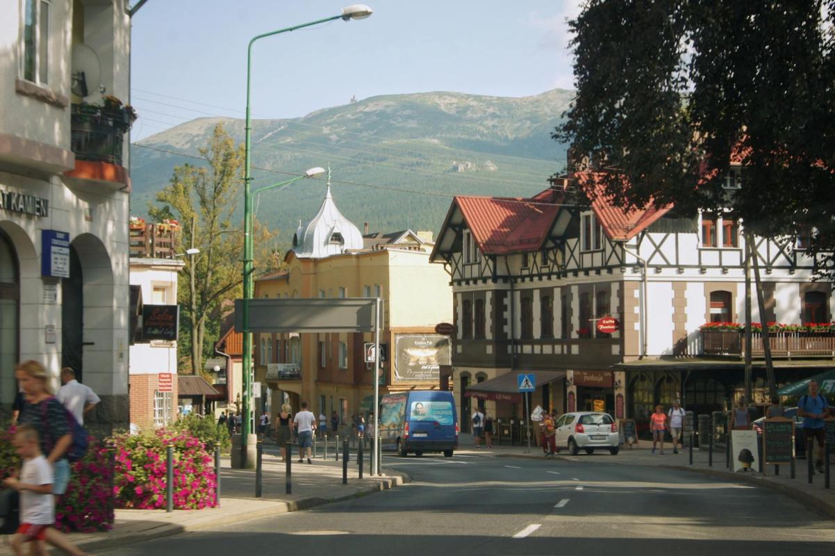 Liberec in a Day from Świeradów‑Zdrój: Ještěd, the Zoo, and Science Under One Roof