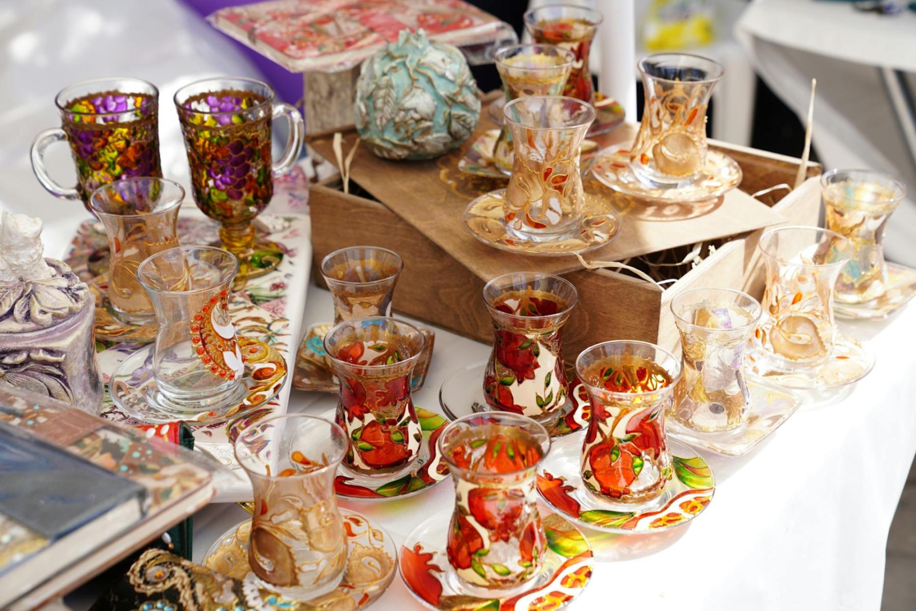 Borderland glass holidays: a festival-and-craft guide from Szklarska Poręba to Czech Desná