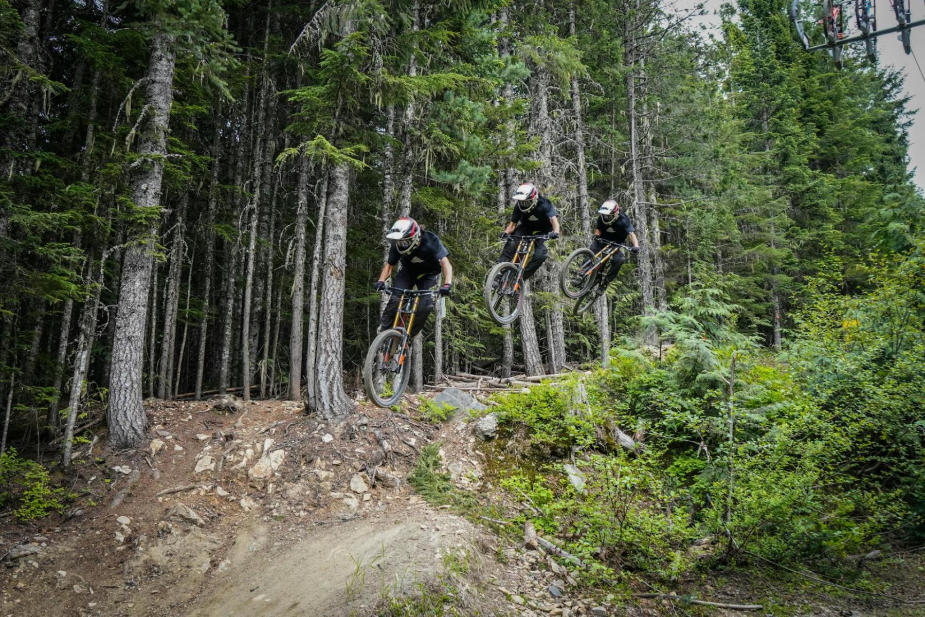 XC nebo enduro? Jak číst izerské single a české Jizerské hory, abyste vybrali trasu ke svému stylu