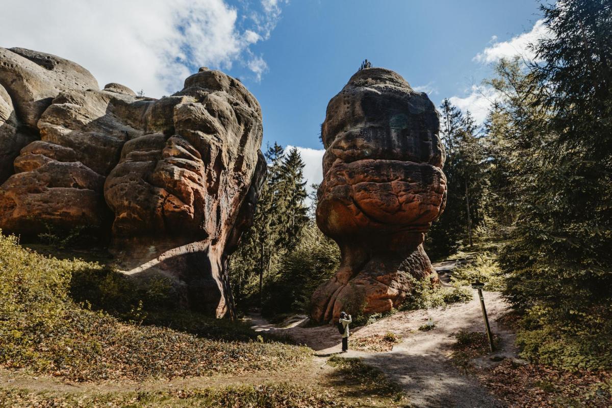 Skały, szczeliny i radon: geologiczny rodowód świeradowskich wód