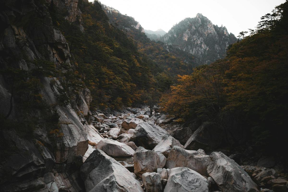 Rock, rifts and radon: the geologic pedigree of Świeradów’s waters
