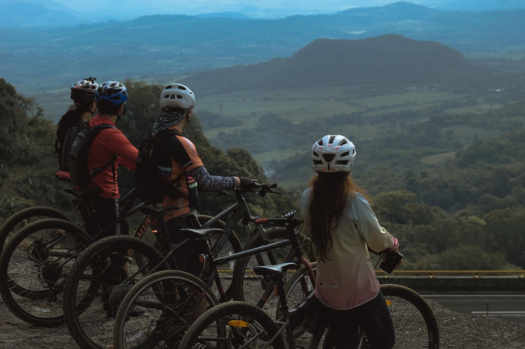 Na start i s dětmi: rodinný průvodce izerskými singletracky — od Fun Parku po lehké okruhy Świeradów–Smrk