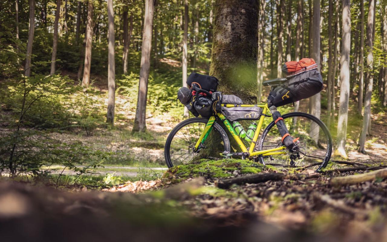 Micro bikepacking from Świeradów: Izera mountain huts and Czech settlements for 2–3-day MTB loops