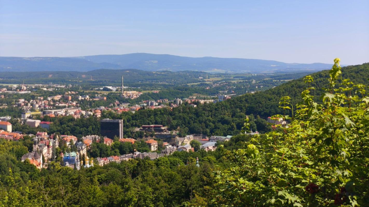 Lázně v objektivu. Jak fotografie a pohlednice budovaly obraz Bad Flinsbergu