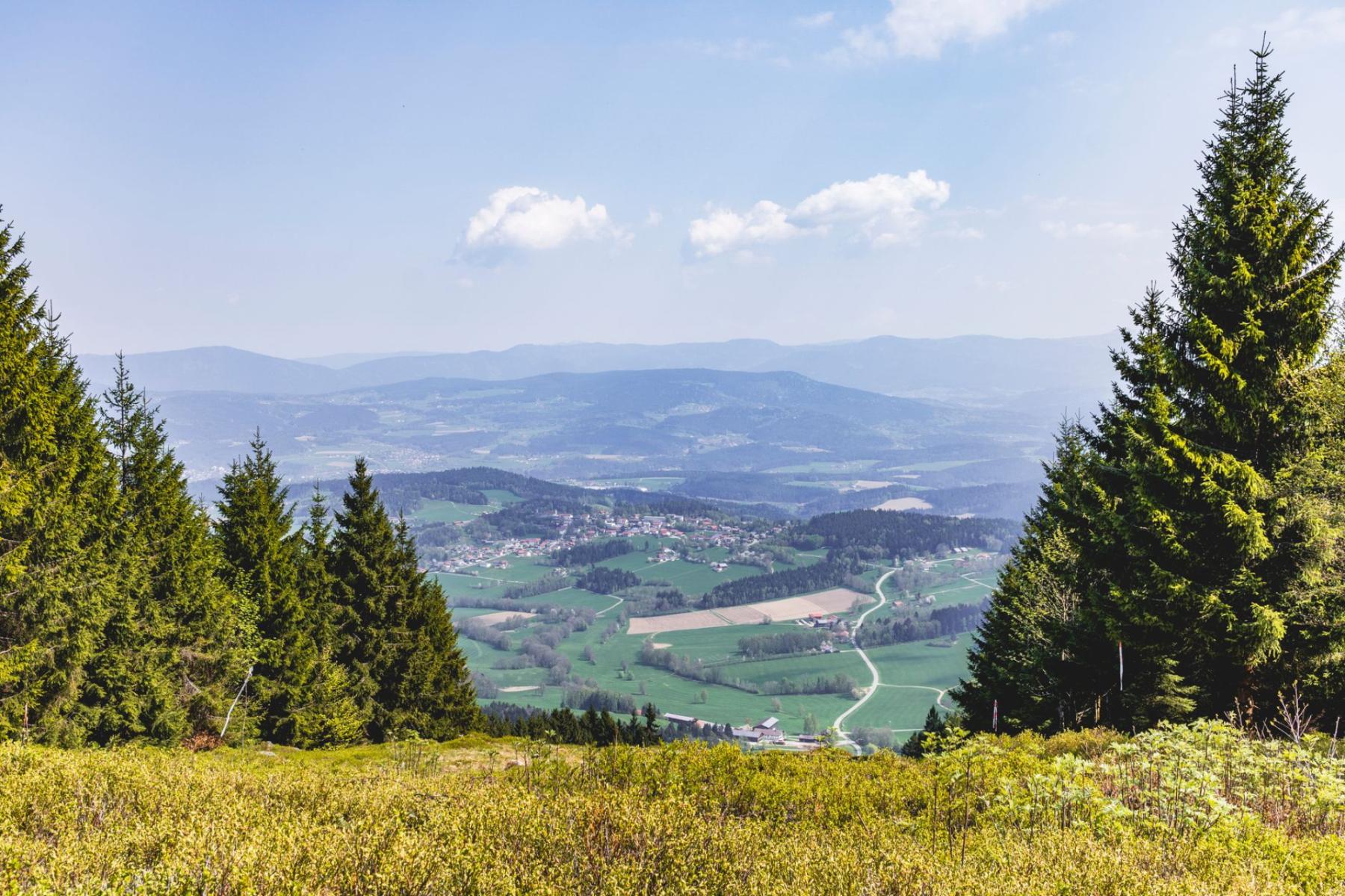 Das Isergebirge ohne Notfallplan? So retten Sie den Tag, wenn der Parkplatz voll ist, der Bus sich verspätet und das Wetter die Route ändert