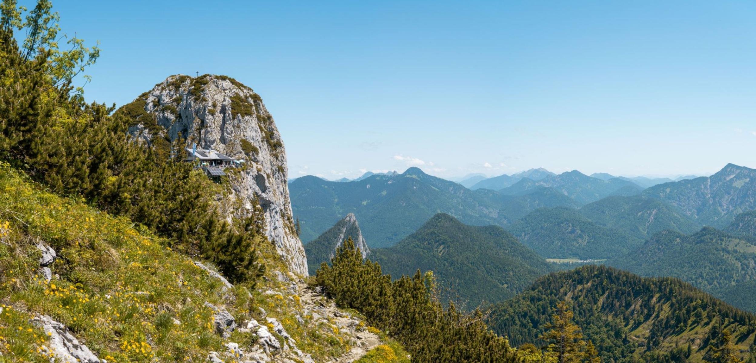 Hütte und Wetter: Wie man Wind, Wolken und die Exposition im Iser- und Riesengebirge liest