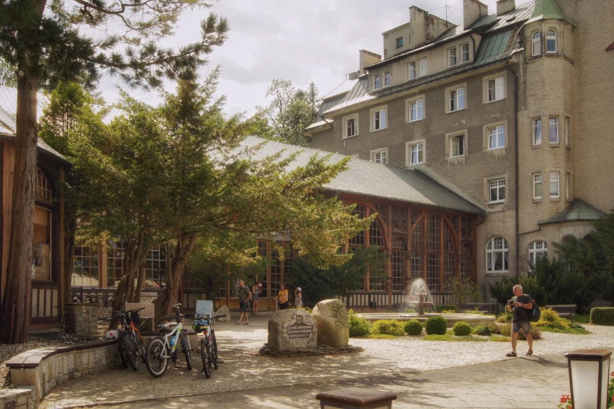 Wer führt die Kur in Świeradów-Zdrój wirklich? Kurarzt, Balneologe und Physiotherapeut