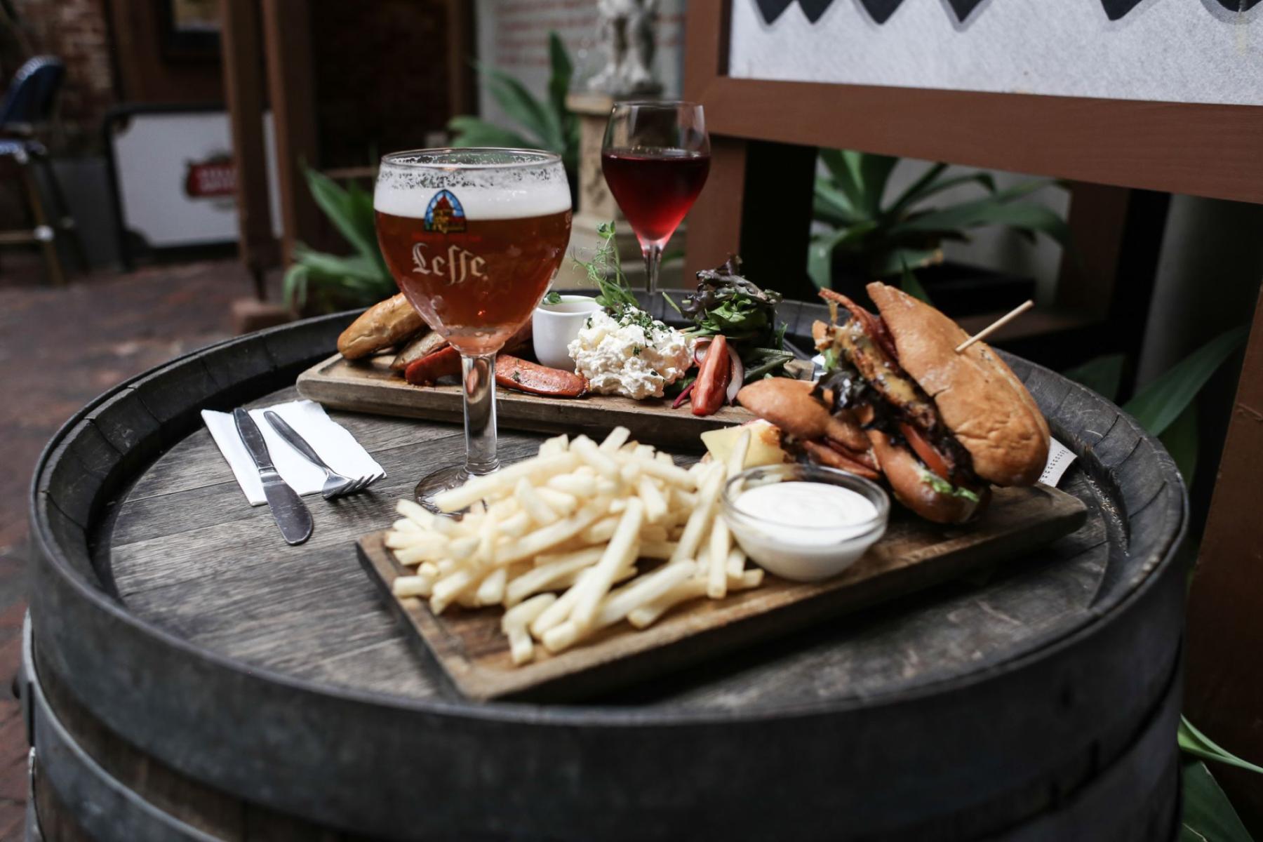 Tavern, Hospoda, Pastry Shop: How to Choose a Place for a Regional Meal in the Izera Mountains